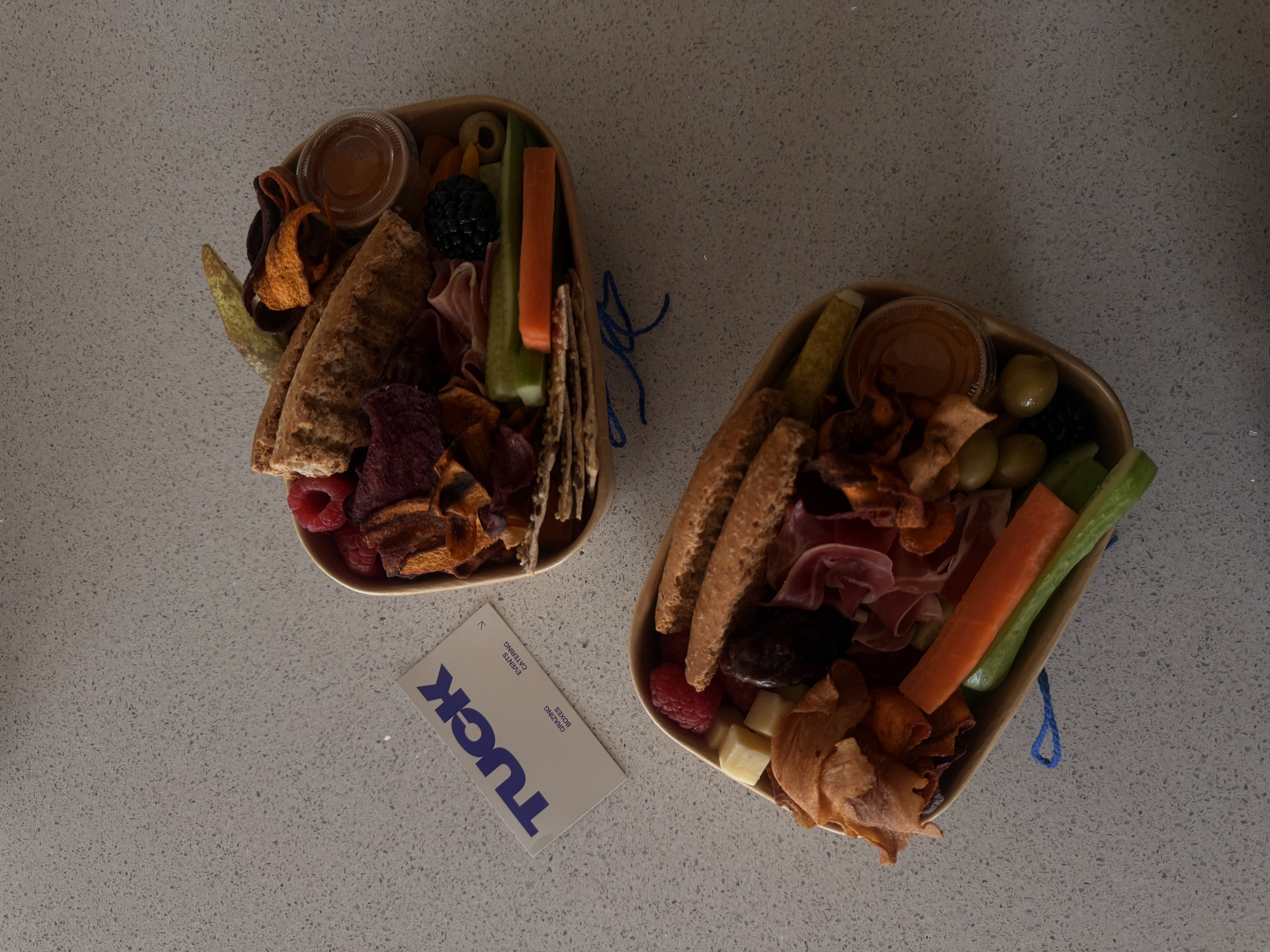 Tuck box